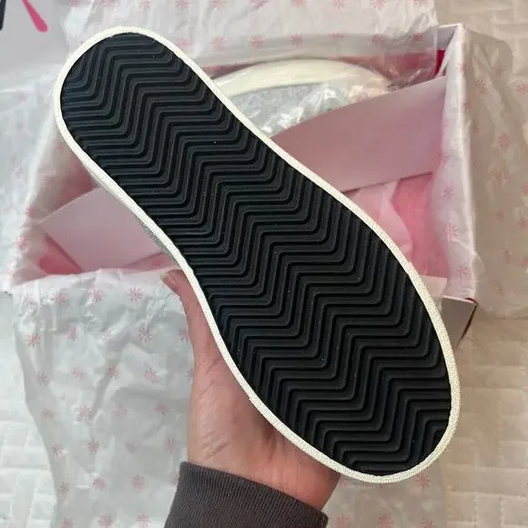 Isaac Mizrahi Glitter Sneakers Casual sz 5.5 Low-Top Lace-Up Womens Shoes Silver - Picture 6 of 10